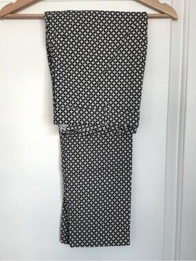 Gap Slim Cropped Stretch Pant with Navy and White Pattern